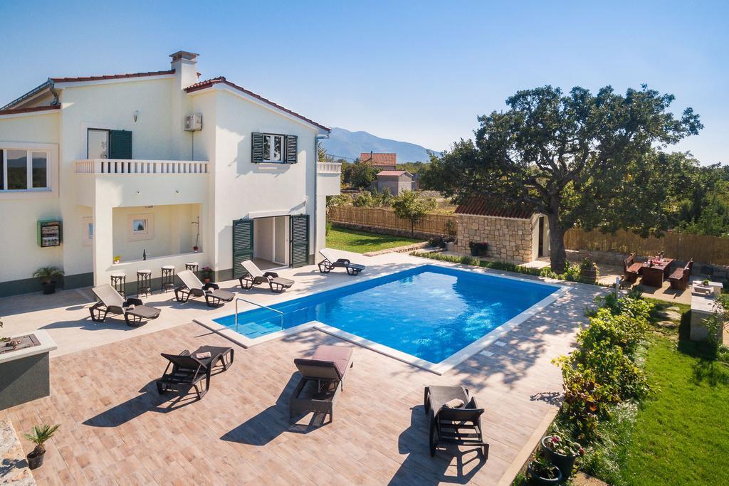 Villa Mery Sestanovac Exterior photo